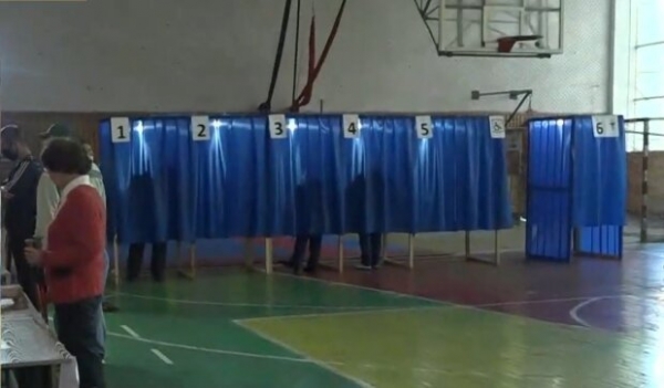 В вузе Государственной фискальной службы указывали курсантам, за кого голосовать: выявлен факт подкупа В вузе Государственной фискальной службы указывали курсантам, за кого голосовать: выявлен факт подкупа
