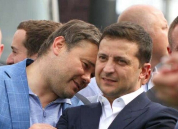 Бывший "шептун" Зеленского Андрей Богдан выпил в компании Саакашвили: "Есть расклад на выборы" Бывший "шептун" Зеленского Андрей Богдан выпил в компании Саакашвили: "Есть расклад на выборы"