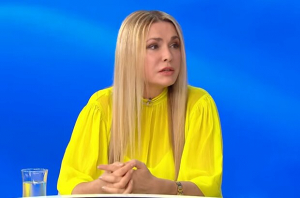 Ольга Сумская после похорон мамы призналась, что тоже нуждается в лечении: "Объединяет нас, как никогда"