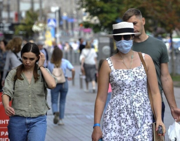 Главные новости за 17 сентября: "слуги" получили по первое число, украинцы - обновленные документы, а россияне дулю с маком