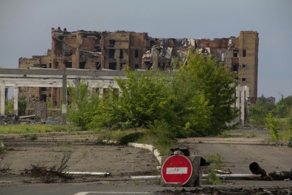 В сети сравнили разруху Донецка с городом в Абхазии. Показательные фото
В сети сравнили разруху Донецка с городом в Абхазии. Показательные фото