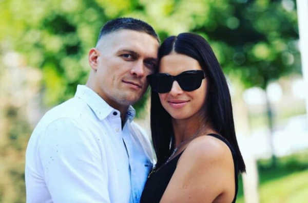 В семье Александра Усика ожидается пополнение - многодетный отец решил не останавливаться В семье Александра Усика ожидается пополнение - многодетный отец решил не останавливаться