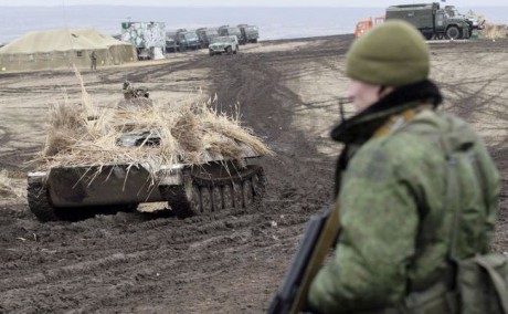 РФ на Донбассе может готовить военную провокацию как повод для введения в ОРДЛО "российских миротворцев" РФ на Донбассе может готовить военную провокацию как повод для введения в ОРДЛО "российских миротворцев"