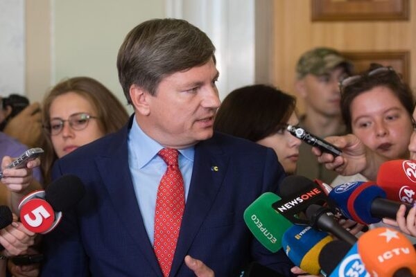"Отношения Украины и США торпедируются": в "ЕС" забили тревогу и потребовали реакции
"Отношения Украины и США торпедируются": в "ЕС" забили тревогу и потребовали реакции