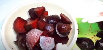 Борщ приготовится быстрее и будет вкуснее: рецепт консервированной свеклы Борщ приготовится быстрее и будет вкуснее: рецепт консервированной свеклы