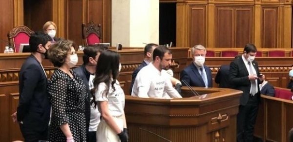 "Слуга народа" в Раде совершил неслыханное бесчинство, Разумков поймал с поличным: "Как это случилось" "Слуга народа" в Раде совершил неслыханное бесчинство, Разумков поймал с поличным: "Как это случилось"