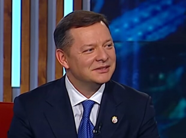 Молодой папаша Ляшко показал милое фото с сыном и нарвался на критику - "Кто так научил?" Молодой папаша Ляшко показал милое фото с сыном и нарвался на критику - "Кто так научил?"