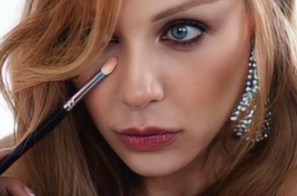 Тина Кароль покорила TikTok "фокусами" с преображением: "Что выберешь ты?" Тина Кароль покорила TikTok "фокусами" с преображением: "Что выберешь ты?"