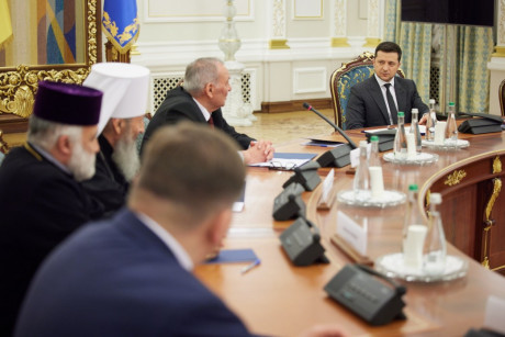 Глава государства подписал закон о военных капелланах Глава государства подписал закон о военных капелланах