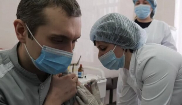 Главные новости за 2 марта: нардепов будут "сканировать", пока украинцев начнут вакцинировать Главные новости за 2 марта: нардепов будут "сканировать", пока украинцев начнут вакцинировать