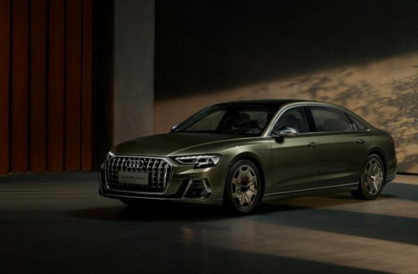 Audi вернулась в прошлое, чтобы отыскать изюминку для нового элитного авто: A8L Horch порадует массажером для ног Audi вернулась в прошлое, чтобы отыскать изюминку для нового элитного авто: A8L Horch порадует массажером для ног