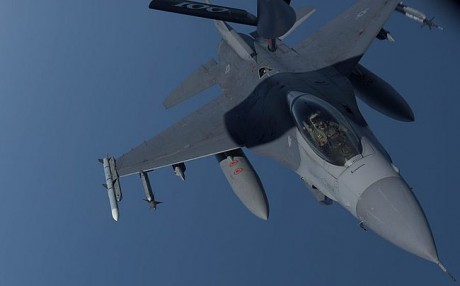 ВВС США провели масштабные учения над Черным морем ВВС США провели масштабные учения над Черным морем
