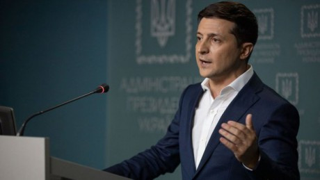 Зеленский обсудил с председателем Еврокомиссии привлечение помощи ЕС для обустройства украинско-белорусской границы Зеленский обсудил с председателем Еврокомиссии привлечение помощи ЕС для обустройства украинско-белорусской границы
