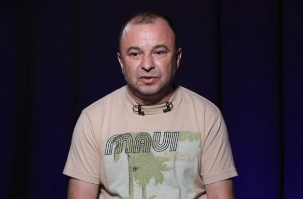 "Мужчины в отношениях...": Виктора Павлика заподозрили в "походах налево", Репяхова не умолчала "Мужчины в отношениях...": Виктора Павлика заподозрили в "походах налево", Репяхова не умолчала