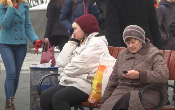 Почему пенсионеры не бегут из-под фронта, живя в уничтоженных селах и городах Почему пенсионеры не бегут из-под фронта, живя в уничтоженных селах и городах