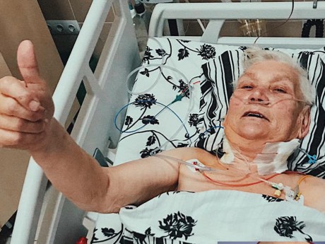 Во Львове 80-летней женщине прооперировали сердце без единого разреза Во Львове 80-летней женщине прооперировали сердце без единого разреза