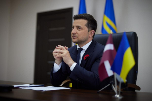 Зеленский прокомментировал исправление слов Байдена о членстве Украины в НАТО
Зеленский прокомментировал исправление слов Байдена о членстве Украины в НАТО