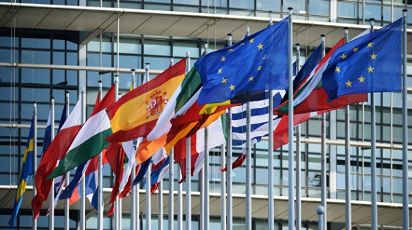 Диктатура и неонацизм: в Европарламенте прошли слушания по правам человека на Украине