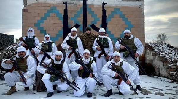 Для кого война — мать родна. Как «правосеки» продолжают воевать в Донбассе Для кого война — мать родна. Как «правосеки» продолжают воевать в Донбассе
