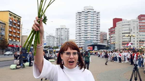 Доверенное лицо Тихановской Ковалькова покинула Белоруссию Доверенное лицо Тихановской Ковалькова покинула Белоруссию