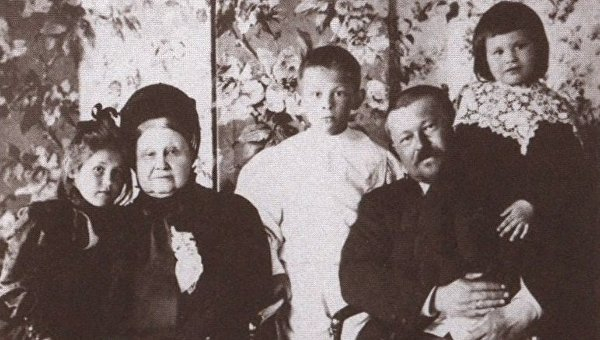 Две тщеславные актрисы и один очень богатый купец. Астрологический портрет Саввы Морозова Две тщеславные актрисы и один очень богатый купец. Астрологический портрет Саввы Морозова