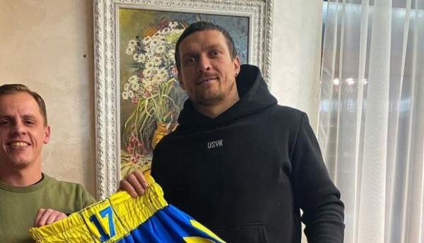 Александра Усика подрезали на дороге и вышли разбираться, не знав, кто за рулем: "Мне уже смешно..."