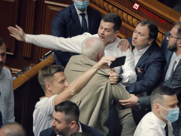 Кива и Тищенко подрались в Раде: полное видео боя
