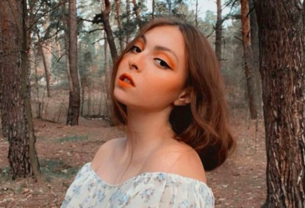 Мама не против? 16-летняя Маша Полякова поразила пикантным видео из ванной Мама не против? 16-летняя Маша Полякова поразила пикантным видео из ванной