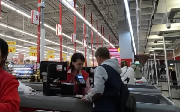 Купили просроченные продукты, но заметили это дома: Госпродпотребслужбе объяснили, как действовать Купили просроченные продукты, но заметили это дома: Госпродпотребслужбе объяснили, как действовать