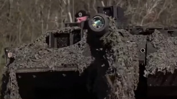 На россии готовы бросать "мобиков" без оружия на танки Leopard, количество не имеет значения: "2000 с лопатами"