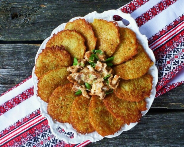 Таких драников вам никогда не забудут: вкусный рецепт из " бабушкиного сундука″ Таких драников вам никогда не забудут: вкусный рецепт из " бабушкиного сундука″
