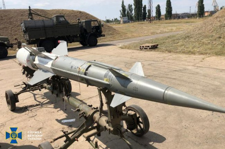 СБУ передала Минобороны изъятое контрразведкой оружие на 1 млрд грн