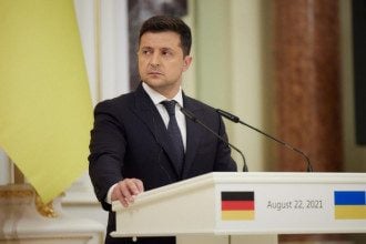 Bayraktar на Донбассе – это защита Украины: Зеленский предупредил о новых контрударах ВСУ
Bayraktar на Донбассе – это защита Украины: Зеленский предупредил о новых контрударах ВСУ