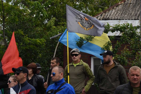 В Павлограде простились с убитым на Донбассе воином ВСУ. Фото 18+
В Павлограде простились с убитым на Донбассе воином ВСУ. Фото 18+