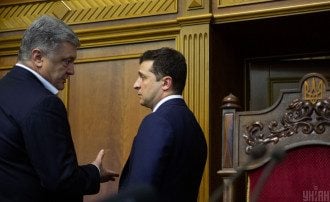 Зеленский поблагодарил Порошенко за "мужественный" поступок
Зеленский поблагодарил Порошенко за "мужественный" поступок