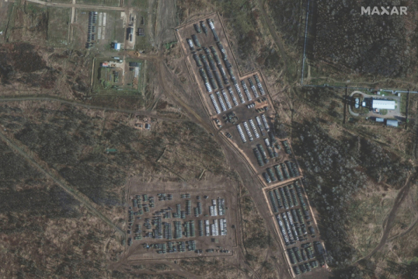 Возле границы Украины находятся почти 90 тысяч российских военных, - Минобороны Возле границы Украины находятся почти 90 тысяч российских военных, - Минобороны