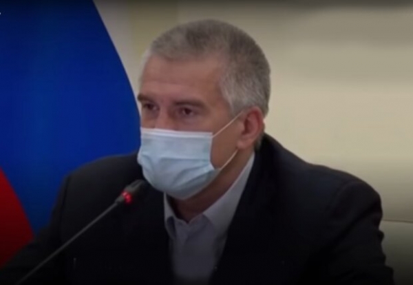 "Министр" оккупированного Крыма обматерила Аксенова в прямом эфире: "Ну *б твою мать" "Министр" оккупированного Крыма обматерила Аксенова в прямом эфире: "Ну *б твою мать"