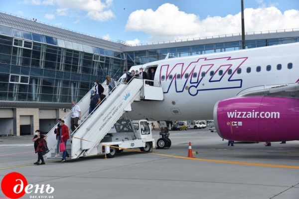 Wizz Air открыл свою базу во львовском аэропорту и шесть новых направлений Wizz Air открыл свою базу во львовском аэропорту и шесть новых направлений