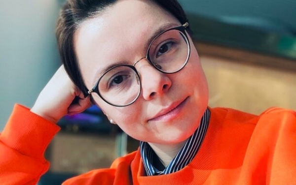 "Не всегда как бабушка", - жена Петросяна Брухунова засветила стройную фигуру "Не всегда как бабушка", - жена Петросяна Брухунова засветила стройную фигуру