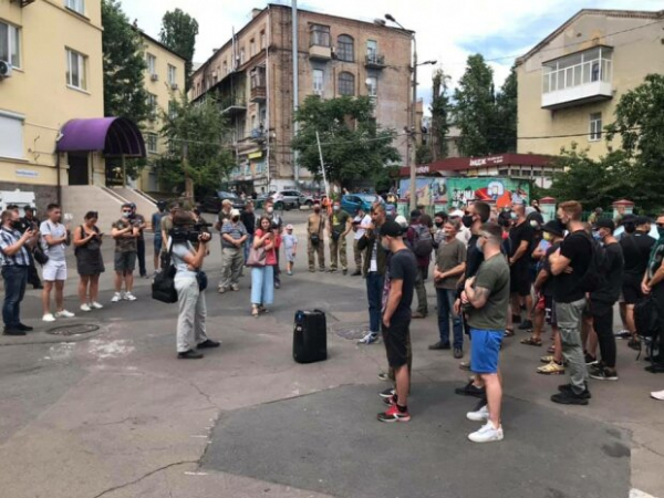 “Штаб Оборони Києва” (ШОК) анонсував масові акції протесту проти забудовниці Молчанової - ЗМІ “Штаб Оборони Києва” (ШОК) анонсував масові акції протесту проти забудовниці Молчанової - ЗМІ