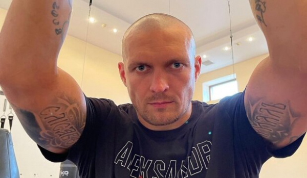 Александр Усик задумался о финальном бою в своей жизни и даже выбрал - где провести: "Будут болеть за меня" Александр Усик задумался о финальном бою в своей жизни и даже выбрал - где провести: "Будут болеть за меня"