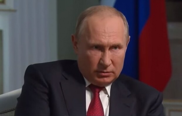 Путин не считает аннексию Крыма проблемой в отношениях с Украиной: "Мы с ними разошлись" Путин не считает аннексию Крыма проблемой в отношениях с Украиной: "Мы с ними разошлись"