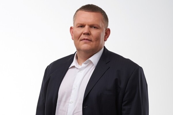 
Стало известно о подробностях гибели нардепа Давыденко: тело нашла уборщица
 