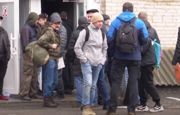 Мобилизация в Украине: какие ограничения ждут мужчин Мобилизация в Украине: какие ограничения ждут мужчин