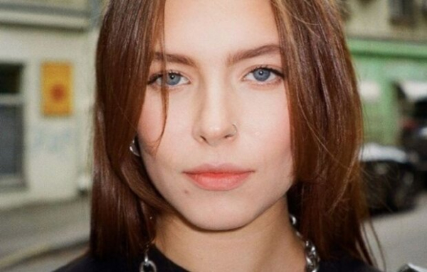 Дочь Елены Кравец из "Квартала 95" показала инсталляцию на фестивале в Неваде: "Символ единства и свободы" Дочь Елены Кравец из "Квартала 95" показала инсталляцию на фестивале в Неваде: "Символ единства и свободы"