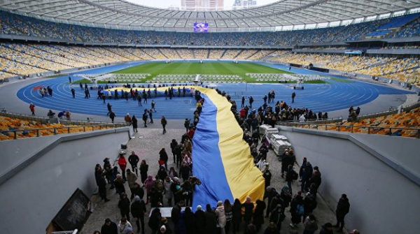 Единение вместо вторжения. Идея Зеленского несёт Украине большую опасность