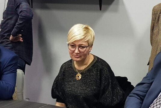Ницой наехала на украинцев, которые говорят на языке Путина, и призвала к "бунту" – "Мы должны властвовать и доминировать" Ницой наехала на украинцев, которые говорят на языке Путина, и призвала к "бунту" – "Мы должны властвовать и доминировать"