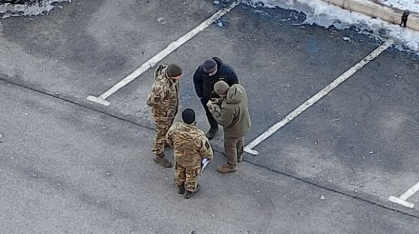 Даже "забронированным" и с отсрочкой: кому из украинцев будут вручать повестки повторно Даже "забронированным" и с отсрочкой: кому из украинцев будут вручать повестки повторно