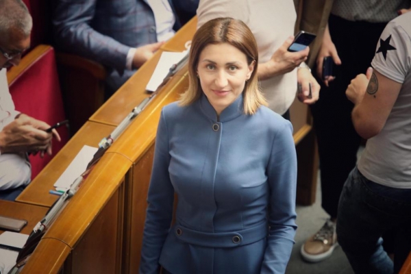 
                    Эфирная студия телеканалов "112 Украина", NewsOne и ZIK заблокирована, гостей не пускают в помещение                