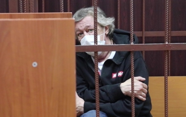 Экспертиза признала актера Ефремова вменяемым &ndash; СМИ